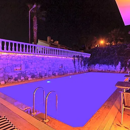 Kabasakal לינה וארוחת בוקר Çeşme