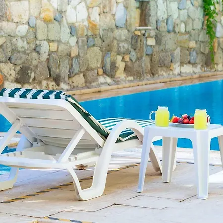 Oda ve Kahvaltı Kabasakal Çeşme